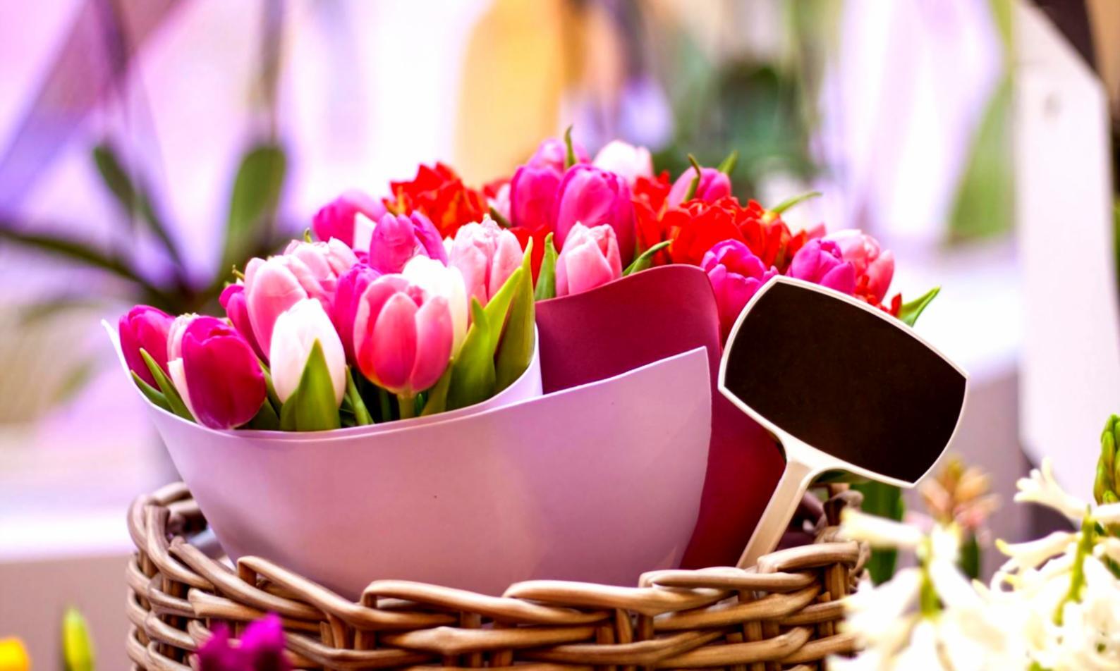 Процесс составления букета